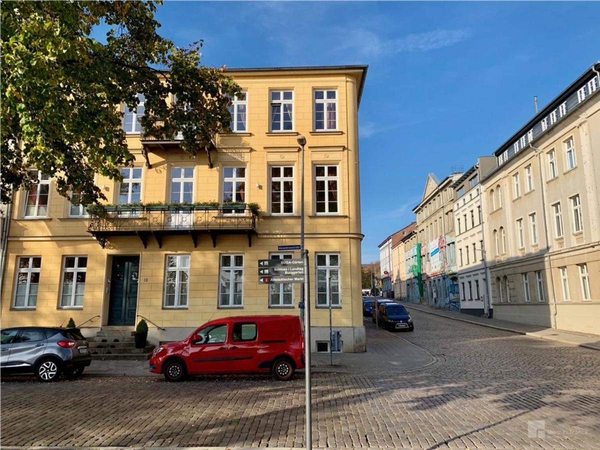 Das Ferienapartment Alexandrine Direkt Am Pfaffenteich Mit Eigenem Parkplatz Schwerin  Exteriör bild